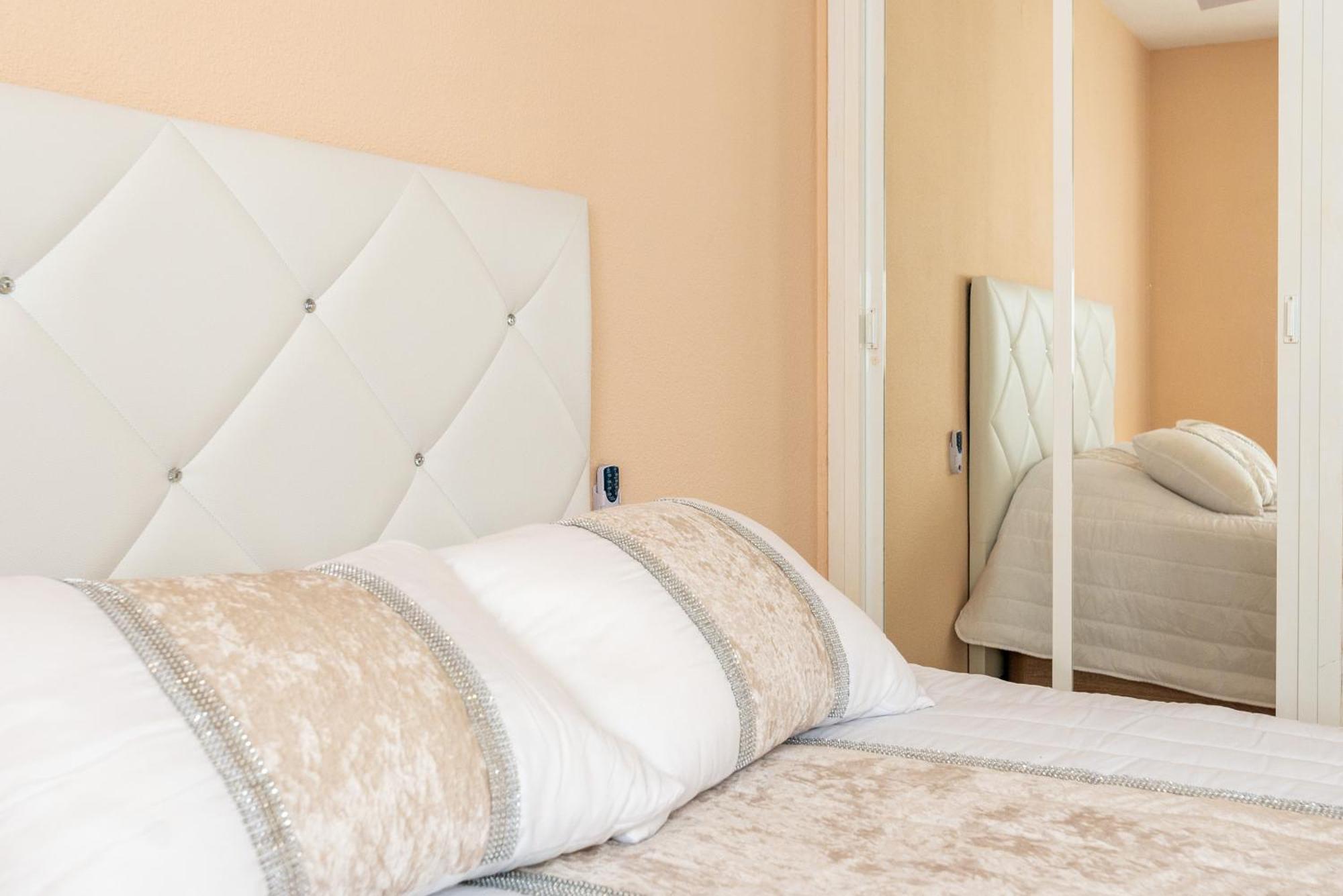 Apartamento Flamingo 1 Bdr Beach 200 Meters Always Happy Benalmádena Exterior foto